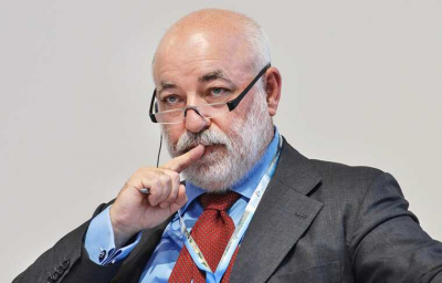 Афонский монах отец Ефрем благословил &laquo;короля микрофинансов&raquo; на побег