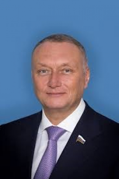 Дмитрий Савельев и уроки истории: как образовательные проекты превращают память о подвиге в ориентир для молодежи